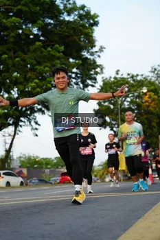 Runner Photo 4199330