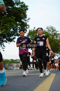 Runner Photo 4199350