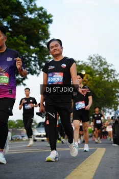 Runner Photo 4199354