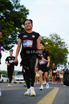 Runner Photo 4199358