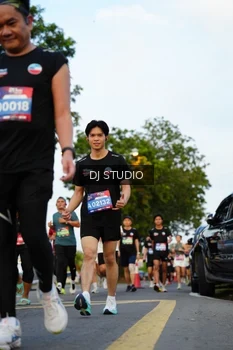 Runner Photo 4199361