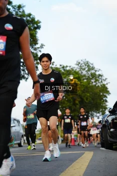 Runner Photo 4199366