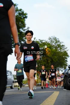 Runner Photo 4199367
