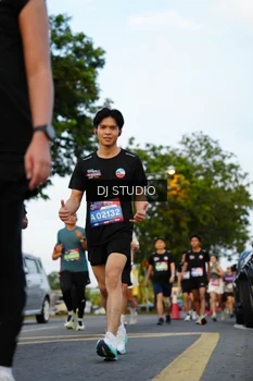 Runner Photo 4199368