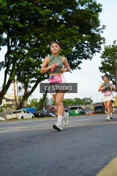 Runner Photo 4199383
