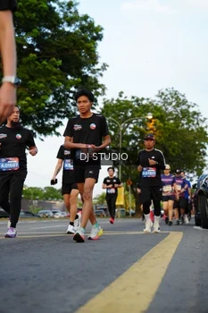Runner Photo 4199403