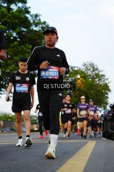 Runner Photo 4199413