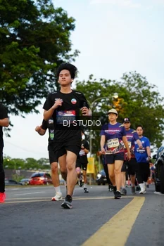 Runner Photo 4199422