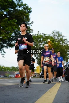 Runner Photo 4199423