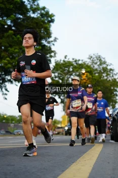 Runner Photo 4199424
