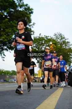 Runner Photo 4199442