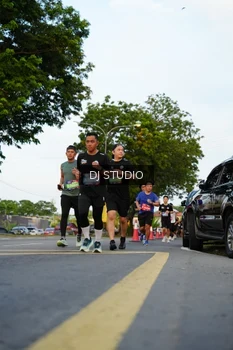 Runner Photo 4199455