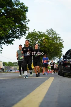 Runner Photo 4199460