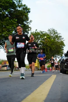 Runner Photo 4199465