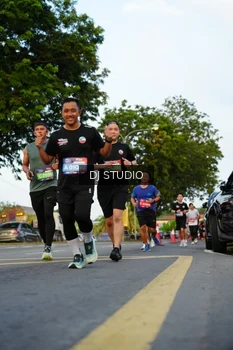 Runner Photo 4199466
