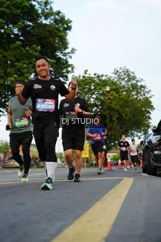 Runner Photo 4199467