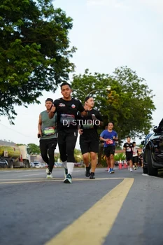 Runner Photo 4199473
