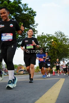 Runner Photo 4199474