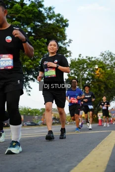 Runner Photo 4199477