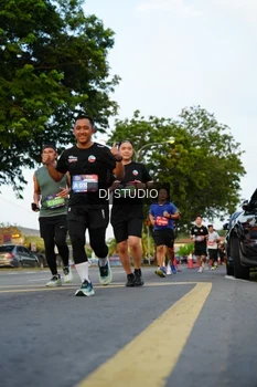 Runner Photo 4199479