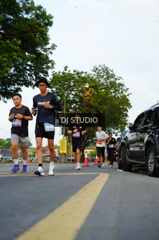 Runner Photo 4199485