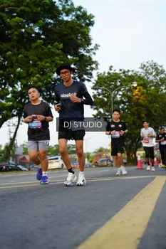 Runner Photo 4199491