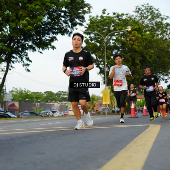 Runner Photo 4199501