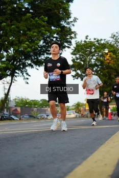Runner Photo 4199504
