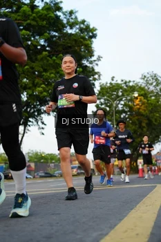 Runner Photo 4199506