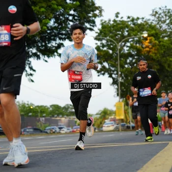 Runner Photo 4199511