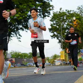 Runner Photo 4199513