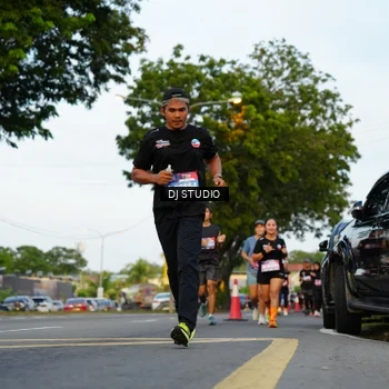 Runner Photo 4199517