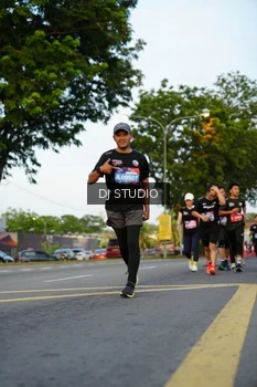 Runner Photo 4199556