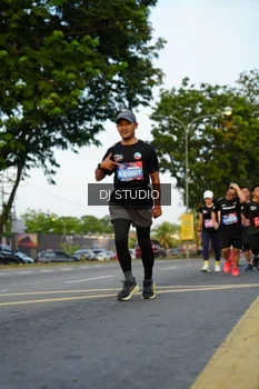 Runner Photo 4199558