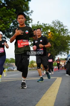 Runner Photo 4199589
