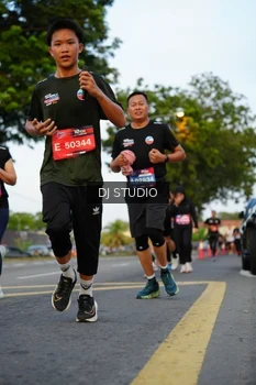 Runner Photo 4199591