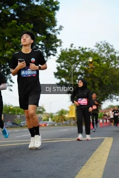 Runner Photo 4199605