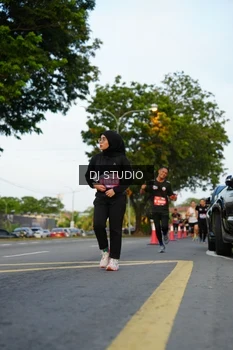 Runner Photo 4199610