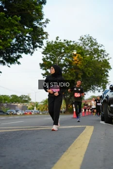Runner Photo 4199611