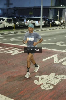 Runner Photo 4201493
