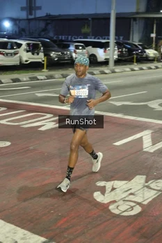 Runner Photo 4201495