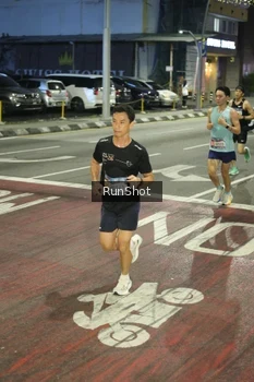 Runner Photo 4201532