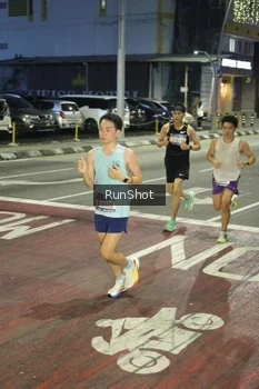 Runner Photo 4201540