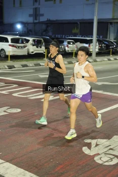 Runner Photo 4201551