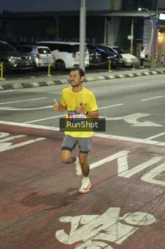 Runner Photo 4201565