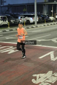 Runner Photo 4201612