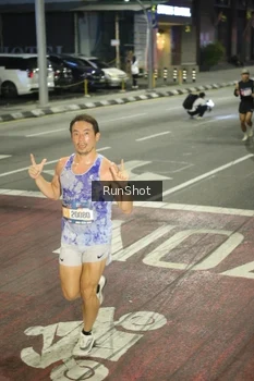 Runner Photo 4201617