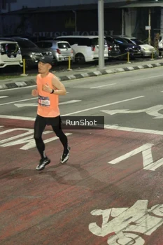 Runner Photo 4201618