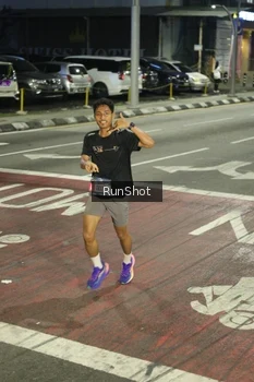 Runner Photo 4201642