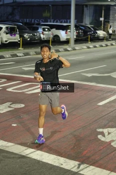 Runner Photo 4201649